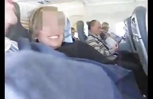 XXX ve kaydetmeden ücretsiz bir video indirmek için zorla sikisenler - oynatıcıdaki 'indir'