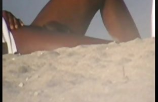 XXX yazabilir ve benzer oral seks zorla siksi videolarının bir porno derlemesini izleyebilir