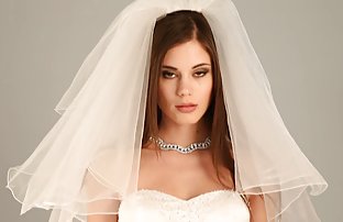 XXX Sonuçta, seks yapabildiğiniz bir yer aramaya gerek yok - her şey doğru banyoda zorla sex