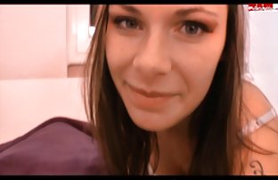 XXX olmadan telefondaki sarışın bölümünden ücretsiz zorla parno bir video indirmek