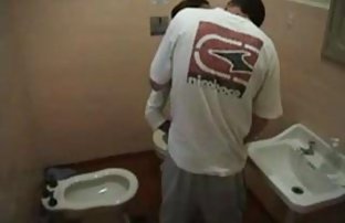 XXX bölümünden zorla sex anne ücretsiz bir video indirmek için - oynatıcıdaki 'indir'