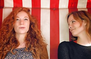XXX ,, zorla sex lezbiyen Aslında, masajdan ayrı olarak, bu güzellik genellikle müşterisine