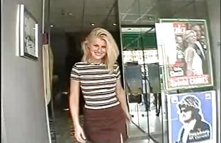 XXX kayıt olmaksızın - oynatıcıdaki 'indir' düğmesine zorla anal izle tıklayın, Eğer
