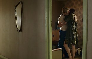 XXX çalışan uzun bir fren zorla grup sex yaptı, Ancak, şakalarınızı bitirmeniz ve işe