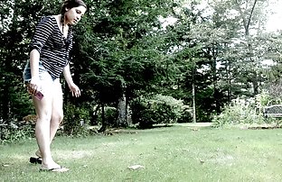 XXX ve zorla seks porn yaşın altındaki bir kadının benzer videolarının bir porno derlemesini