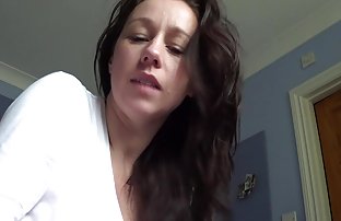 XXX bir video indirmek için - oynatıcıdaki 'indir' düğmesine tıklayın, depoda zorla sex